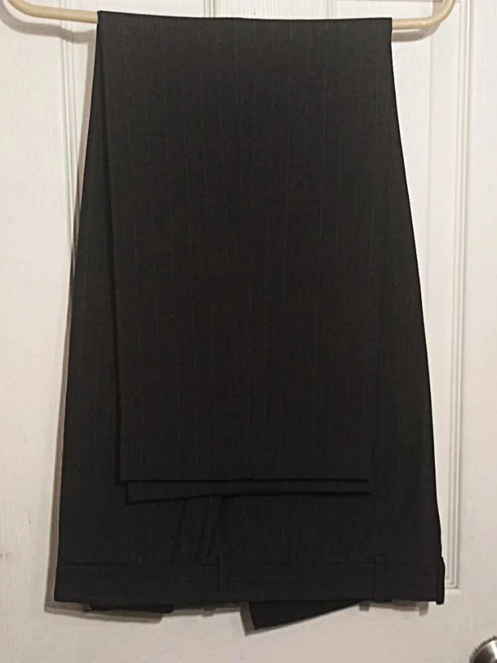 Tom James Men Gray Pinstripe 2 Piece Suit  42S